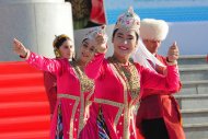 Фоторепортаж с открытия международного фестиваля театрального искусства в Туркменистане