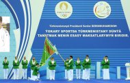 Aşgabatda Türkmenistanyň olimpiýa toparyny dabaraly ýagdaýda Parižde geçiriljek Olimpiýa oýunlaryna ugratdylar