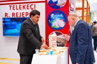 Туркменская мода и продукты предпринимателей на прошедшей выставке СППТ-2024