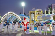 New Year's lights were solemnly lit on the main tree of Turkmenistan