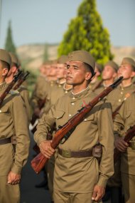 Фоторепортаж: Военный парад по случаю 75-й годовщины Победы в Великой Отечественной войне 1941-1945 годов в Ашхабаде