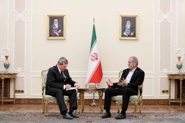 Rashid Meredov discussed expanding partnership at meeting with Iranian President