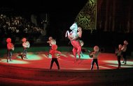 Photo report: Galkynysh equestrian group from Turkmenistan won the King and the people of Bahrain