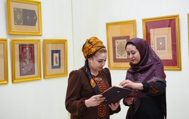 An exhibition of artists from Iran and Turkmenistan has opened in Ashgabat