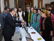 Photo report from the opening of the Turkmen-Iranian exhibition of decorative and applied arts