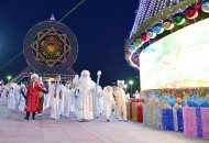 Photoreport: lights of the main New Year tree of the country lit in Turkmenistan