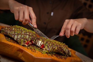 «Katmer» kafesi: ýörite siziň üçin niýetlenen türk desertleri