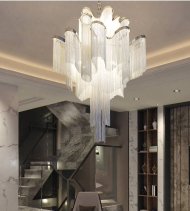 Fotoreport: Variety of chandeliers and lamps in Bossan concept stores