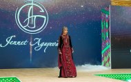 Turkmen fashion and products of entrepreneurs at the last exhibition UIET-2024