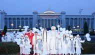 Photo story: The main Christmas tree of the country lit up in Turkmenistan