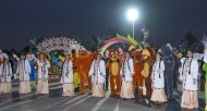 New Year's lights were solemnly lit on the main tree of Turkmenistan