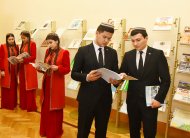 Photoreport: New publications on the 25th anniversary of Turkmenistan's neutrality presented in Ashgabat