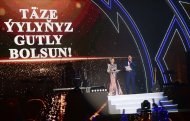 Jonynyň Aşgabatdaky konsertinden fotoreportaž