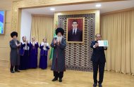 Photoreport from the ceremonial presentation of passports to new citizens of Turkmenistan