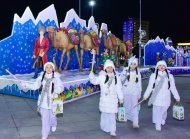 Photoreport: lights of the main New Year tree of the country lit in Turkmenistan