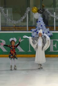 Ледовое шоу с участием юных фигуристов покорило зрителей в Ашхабаде