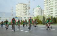 Mass bike ride held In Turkmenistan on World Health Day