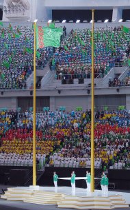 Olimpiýa stadionynda geçirilen V Aziýa oýunlarynyň ýapylyş dabarasyndan fotoreportaž