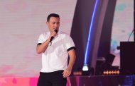 Mustafa Sandalyň Aşgabatdaky konsertinden fotoreportaž