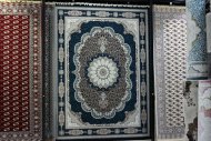 Photoreport: a wide variety of carpets in the 