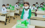 Photoreport from the opening of secondary school № 46 in Akhal velayat