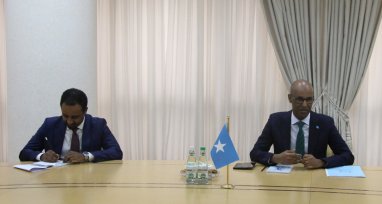 Türkmenistan Eğitim Bakanı, Somali'nin Türkmenistan Büyükelçisi ile işbirliği çerçevesinin geliştirilmesini görüştü