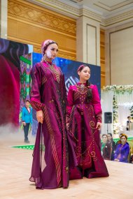 Turkmen fashion and products of entrepreneurs at the last exhibition UIET-2024