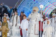 New Year's lights were solemnly lit on the main tree of Turkmenistan