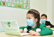 Photoreport: Ashgabat first-graders received computers from the President of Turkmenistan for the New Year