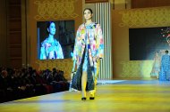 Photoreport: Fashion show of Uzbek clothes from the Sharq Liboslari design center in Turkmenistan