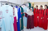 Aşkabat'ta, Türkmen-İran moda ve tekstil sergisinin açılışı yapıldı