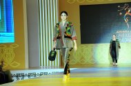 Photoreport: Fashion show of Uzbek clothes from the Sharq Liboslari design center in Turkmenistan