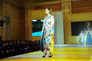 Photoreport: Fashion show of Uzbek clothes from the Sharq Liboslari design center in Turkmenistan