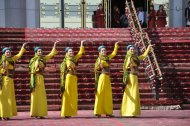 Фоторепортаж: Международная выставка «Туркменские ковры — украшение мира»