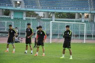 Fotoreportaž: Koreýa futbol ýygyndysy Köpetdag stadionynda