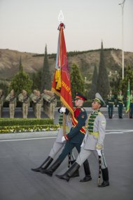 Фоторепортаж: Военный парад по случаю 75-й годовщины Победы в Великой Отечественной войне 1941-1945 годов в Ашхабаде