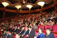 Fotoreportaž: Türkmenistanyň simfoniki orkestriniň Täze ýyl konserti