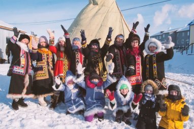 Russiýada Magadan çukçalaryny ýurduň oturymly halky diýip ykrar etmegi teklip etdiler