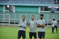 Fotoreportaž: Koreýa futbol ýygyndysy Köpetdag stadionynda