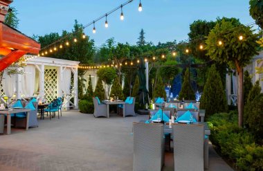 Altyn Paradise Garden: магия летних вечеров