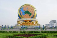 Mass bike ride held In Turkmenistan on World Health Day