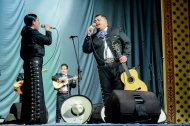 Fotoreportaž: Balkanabatda we Türkmenbaşyda «Mariachi Champaña Nevin» amerikan toparynyň konserti geçirildi