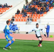 Fotoreportaž: AFK-nyň kubogy ugrundaky ýaryşyň saýlama tapgyry «Ahal» (Türkmenistan) – «Dordoý» (Gyrgyz R.) – 2:2