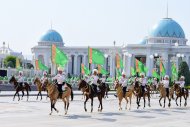 Fotoreportaž: Aşgabatda Türkmenistanyň Garaşsyzlygynyň 28 ýyllygy mynasybetli harby ýöriş geçirildi