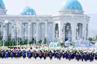 Фоторепортаж: В Ашхабаде прошёл военный парад в честь 28-й годовщины независимости Туркменистана