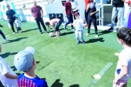 Fotoreportaž: Aşgabatda «Grassroots» çagalar futbol festiwaly geçirildi