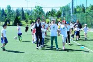 Fotoreportaž: Aşgabatda «Grassroots» çagalar futbol festiwaly geçirildi