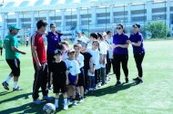 Fotoreportaž: Aşgabatda «Grassroots» çagalar futbol festiwaly geçirildi