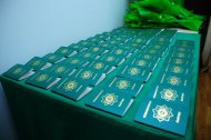 Photo report: Passport delivery ceremony for new citizens of Turkmenistan