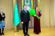 Photo report: Passport delivery ceremony for new citizens of Turkmenistan